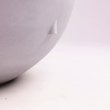 Load image into Gallery viewer, Bola Series Self Watering