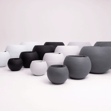 Load image into Gallery viewer, Bola Series Self Watering